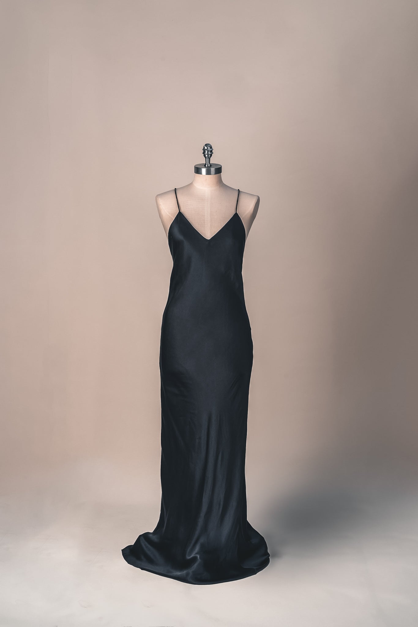 Perfect Simple Black Evening Dress - OV Paris Perfect Simple Black Evening Dress - OV Paris
