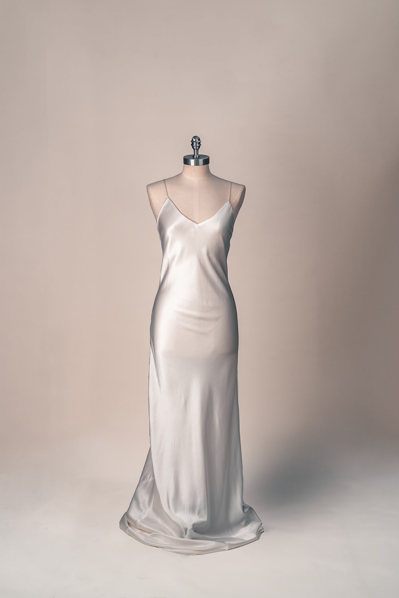 Perfect Simple White Evening Dress